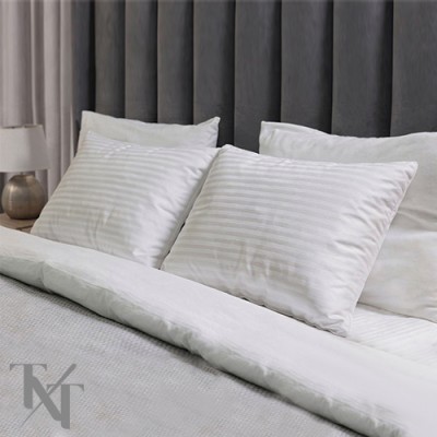 Пар навлаки за перница - памук сатен со пруги