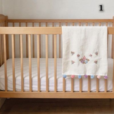 1 Пон Пон - 100% памук Велвет крпа со вез 50цм x 90цм