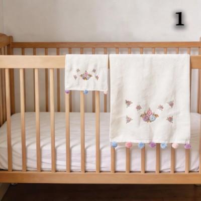 1 Пон Пон - 100% памук Велвет крпа со вез 50цм x 90цм